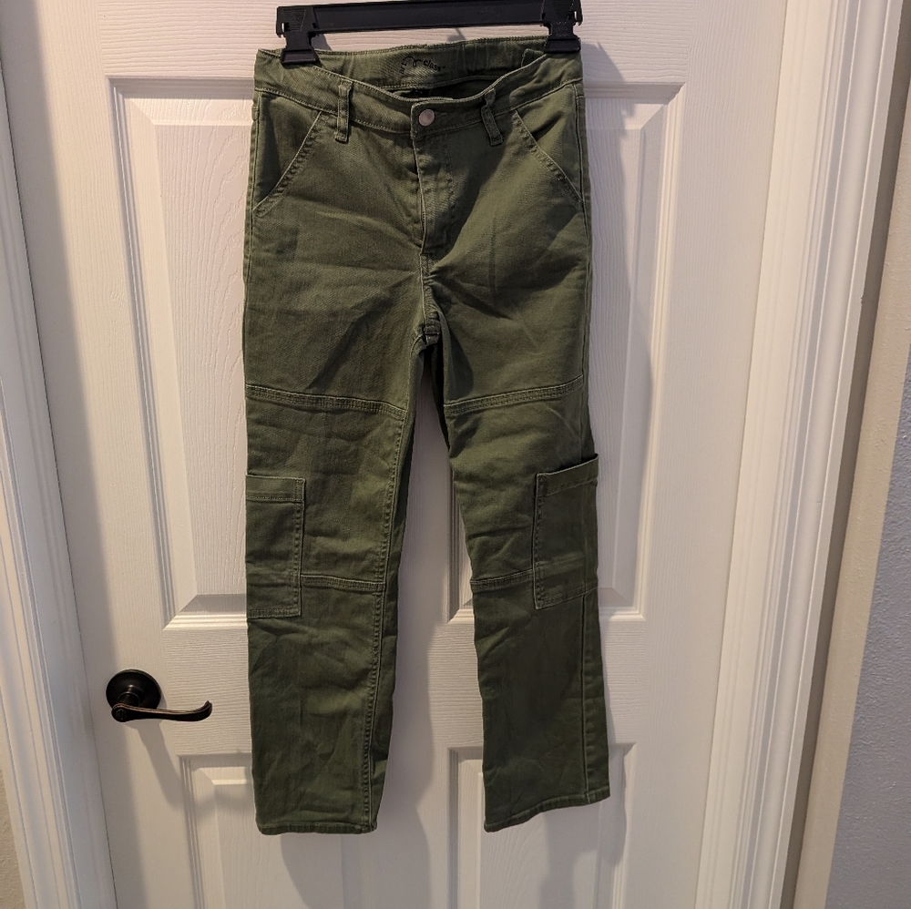 High Rise Slim Straight Cargo Pants